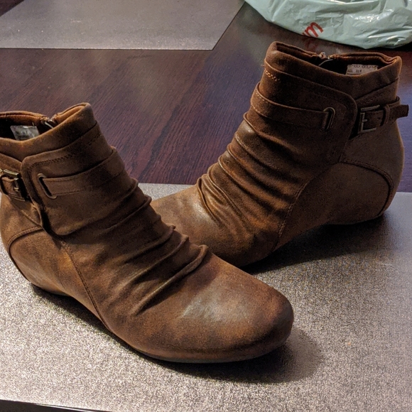 Jessica Cline Shoes - Nwot Jessica Cline ankle boots